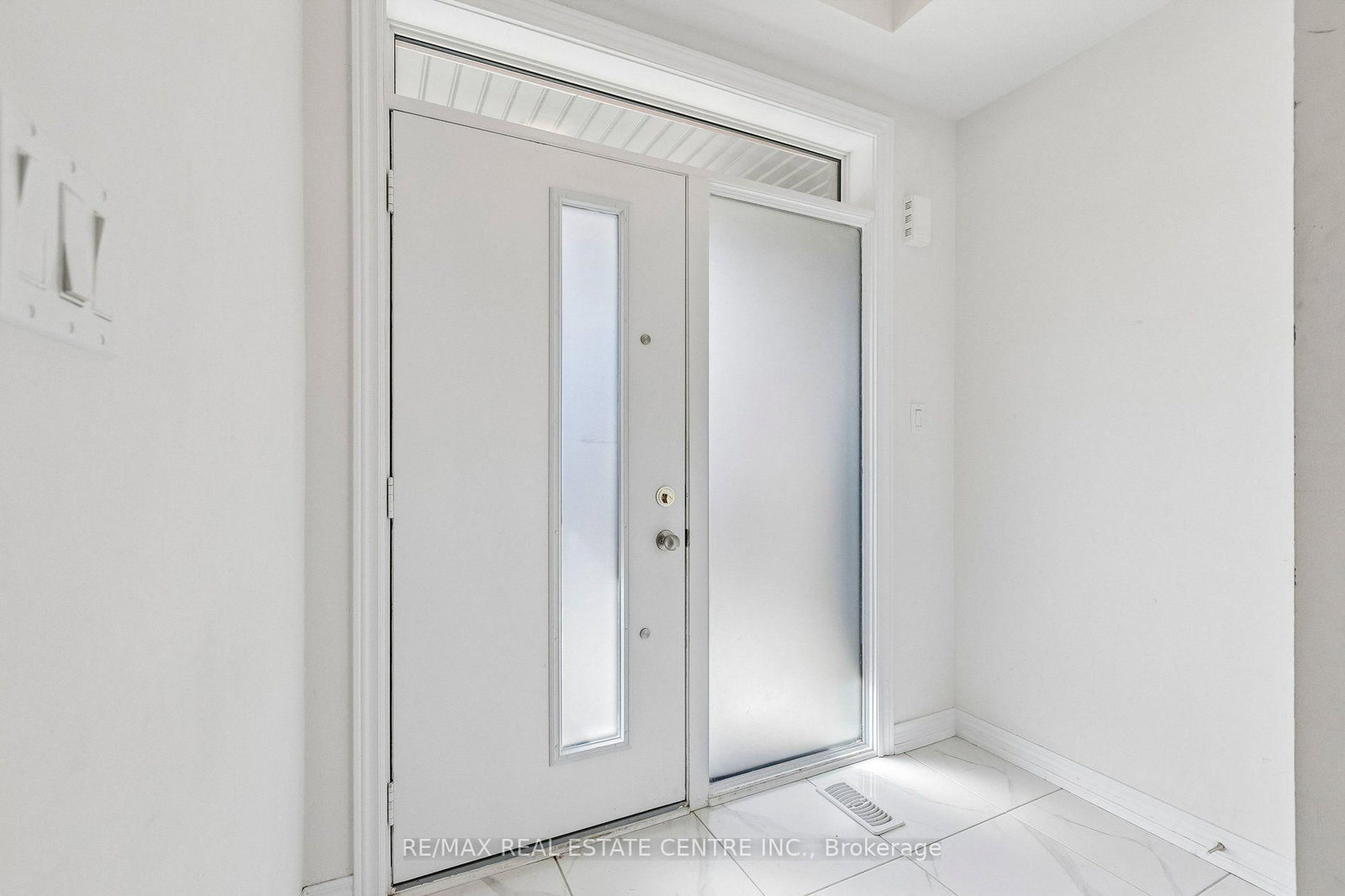 166 Deerpath Drive • Guelph, ON photo 5