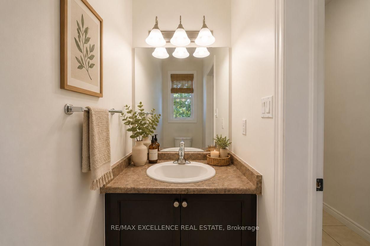 380 Lake Street • #39 • Grimsby, ON photo 5