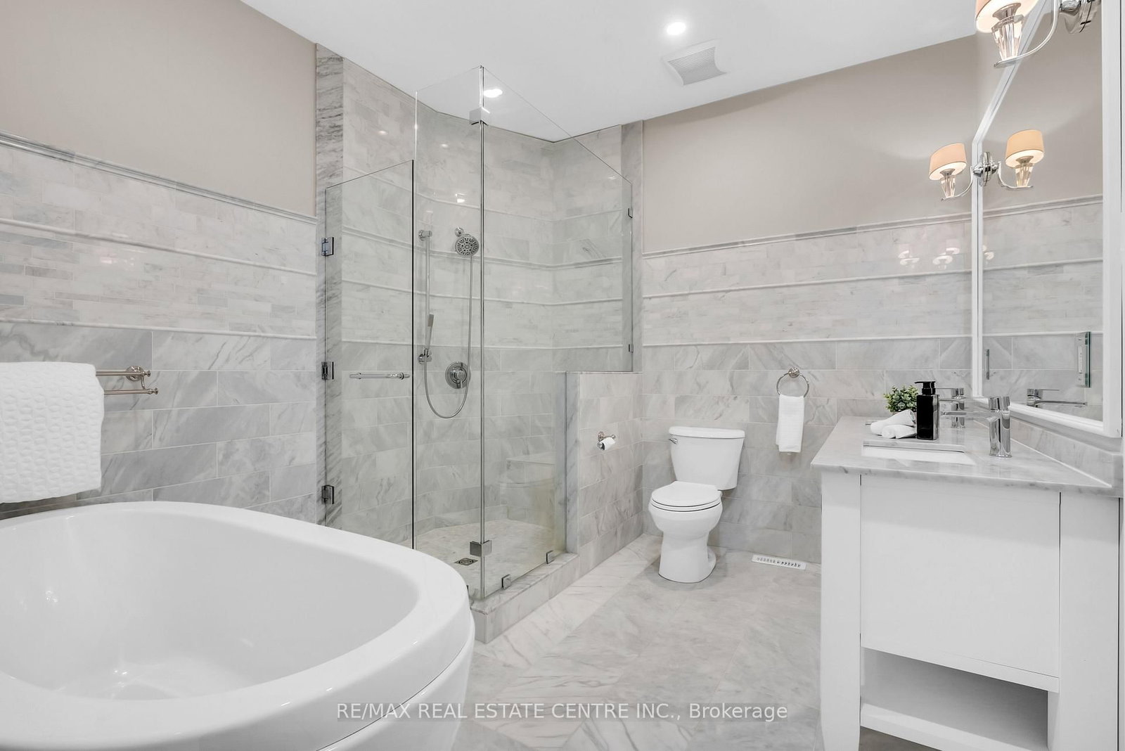 1560 Elgin Road • Thames Centre, ON photo 20