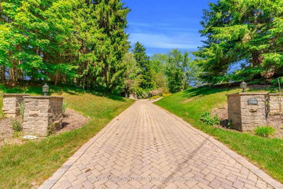 1560 Elgin Road • Thames Centre, ON photo 3