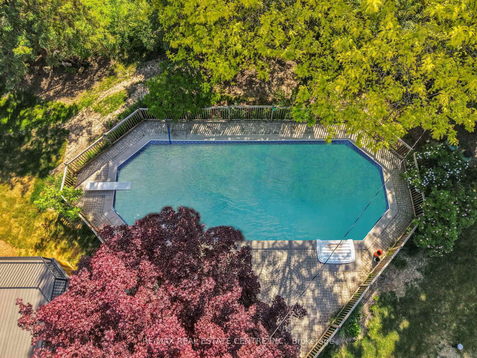 1560 Elgin Road • Thames Centre, ON photo 39