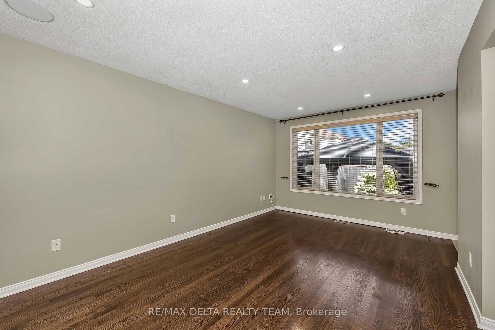 253 Cityview Crescent • Ottawa, ON photo 11