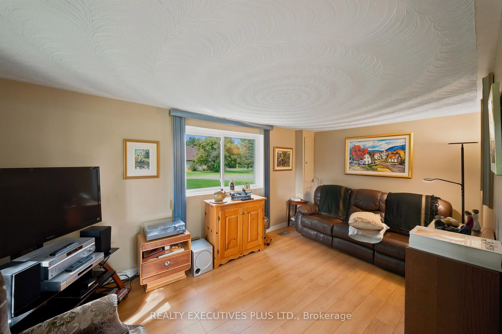 3705 Champlain Street E • Clarence-Rockland, ON photo 13