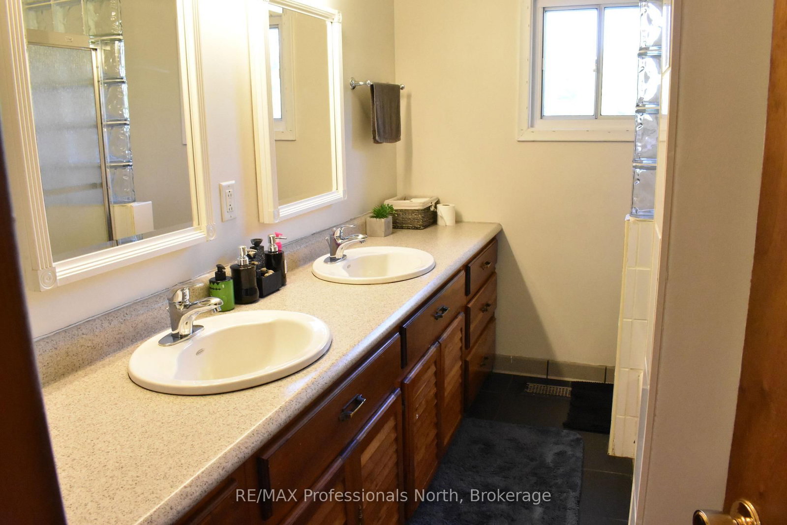 8111 County Road 503 • Minden Hills, ON photo 26