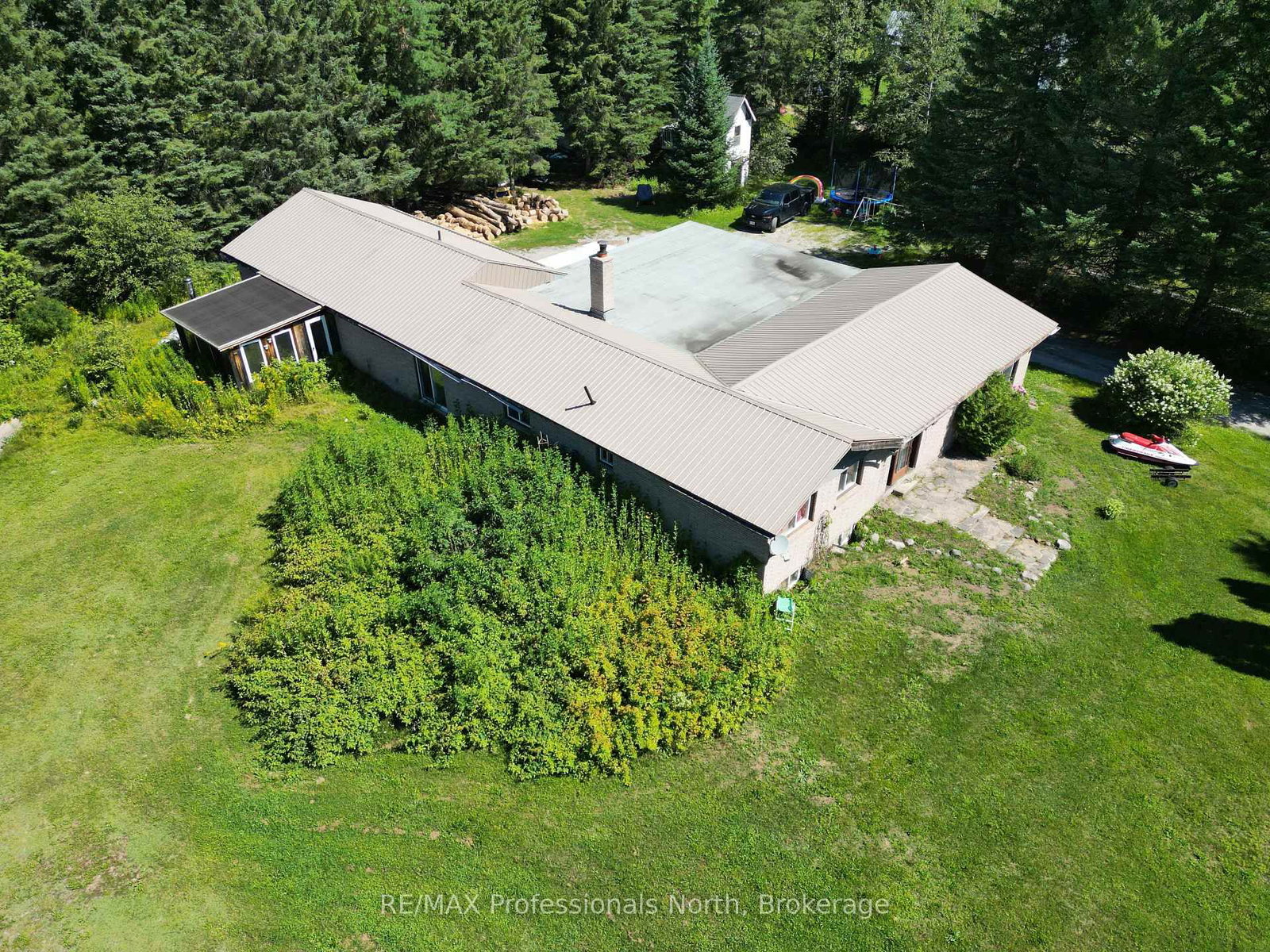 8111 County Road 503 • Minden Hills, ON photo 39