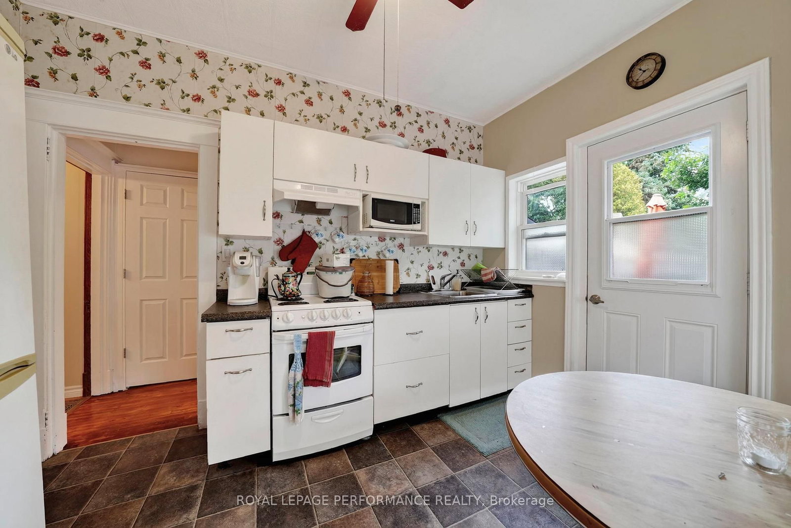114 Gloucester Street N • Cornwall, ON photo 36