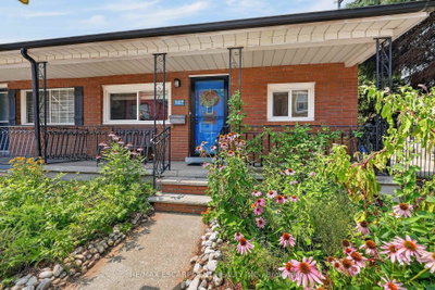 187 Ray Street N • Hamilton, ON photo 2