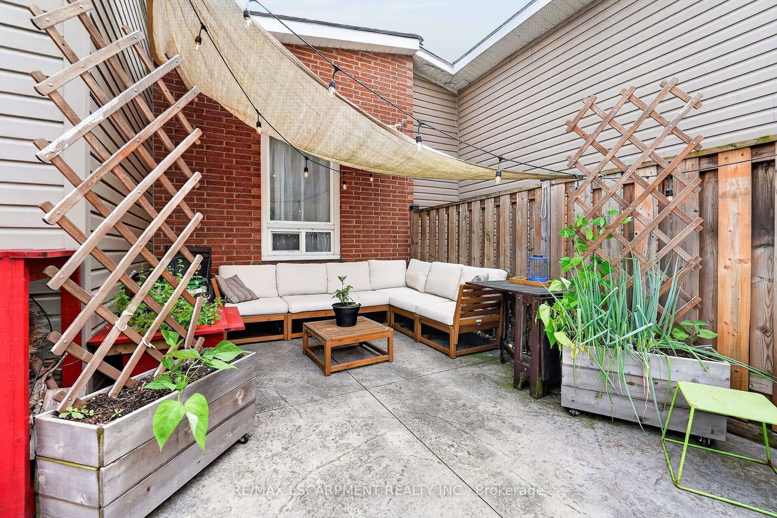 187 Ray Street N • Hamilton, ON photo 37