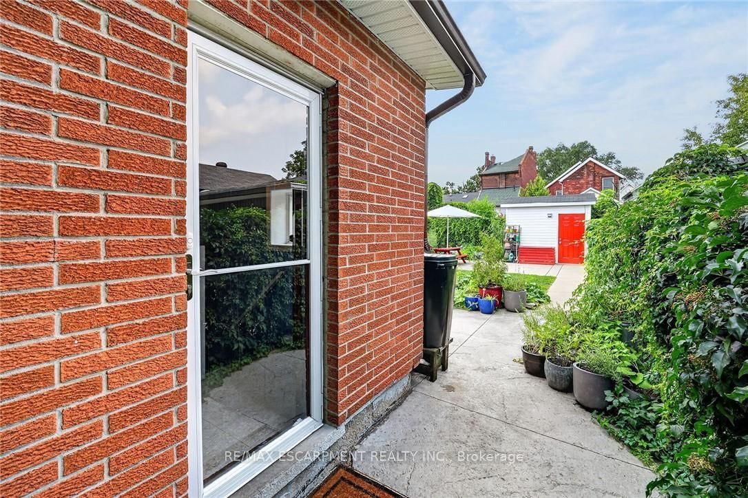 187 Ray Street N • Hamilton, ON photo 45