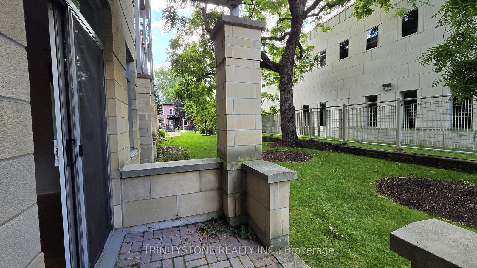 205 Bolton Street • #121 • Ottawa, ON photo 23