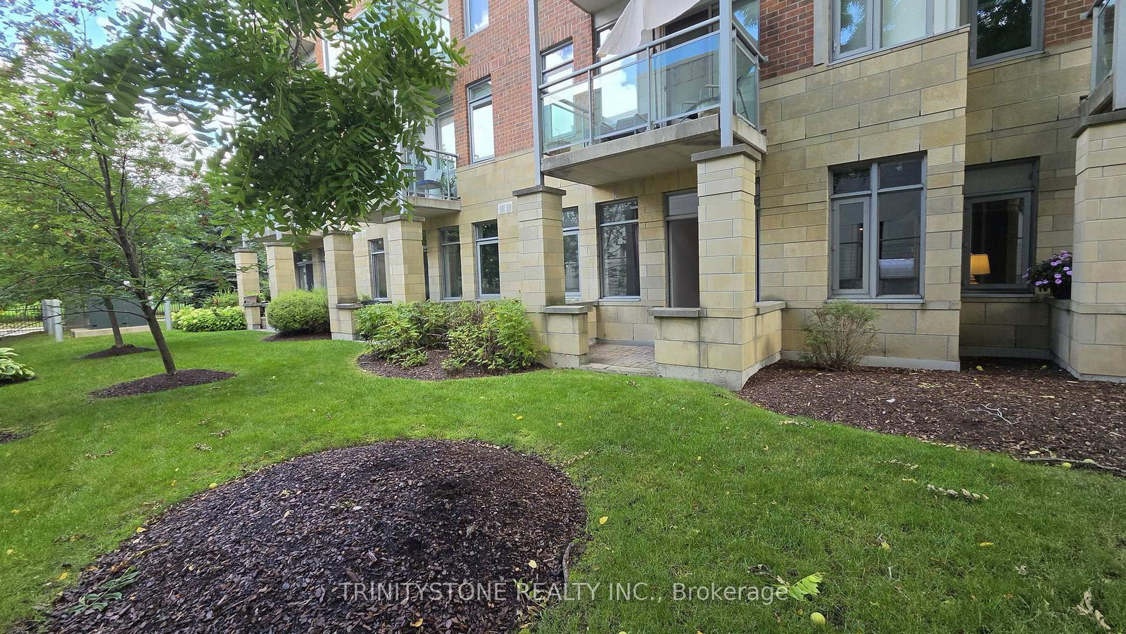 205 Bolton Street • #121 • Ottawa, ON photo 27
