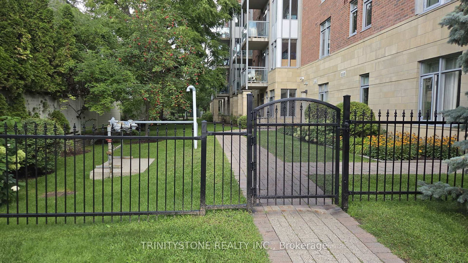 205 Bolton Street • #121 • Ottawa, ON photo 32
