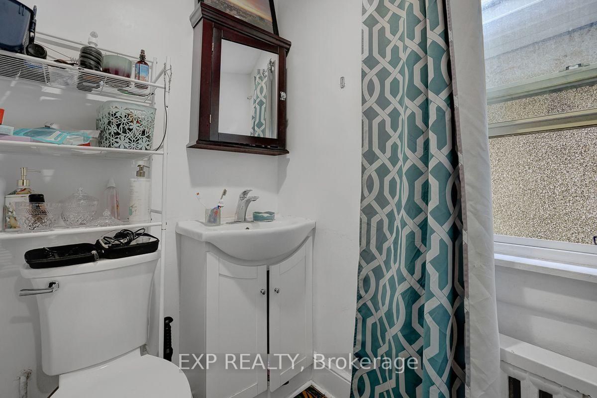 108 Lebreton Street N • Ottawa, ON photo 18