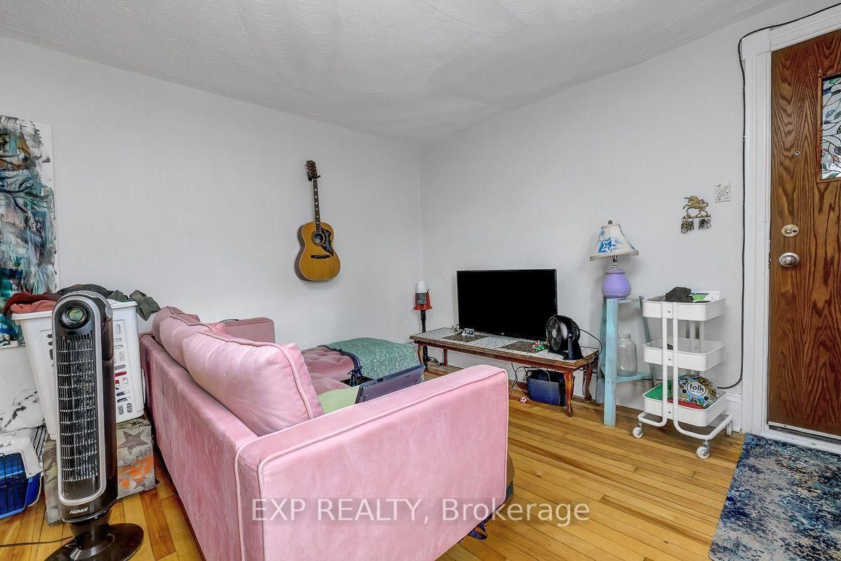 108 Lebreton Street N • Ottawa, ON photo 32
