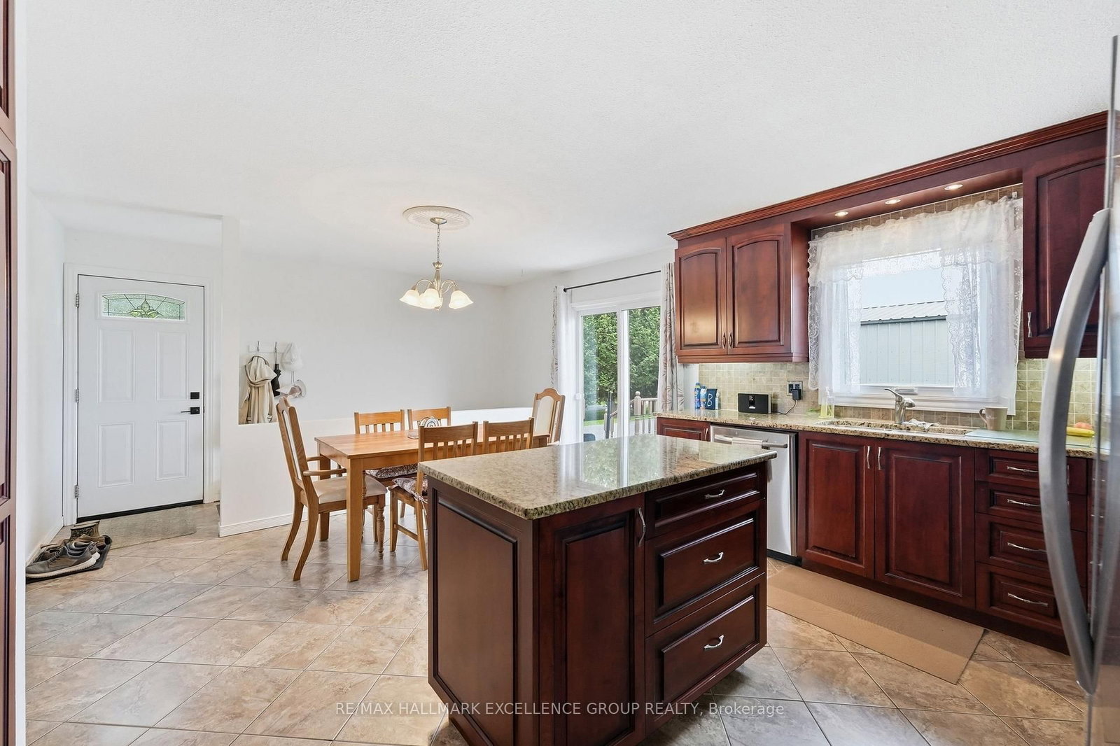 3160 Dunning Road • Sarsfield, ON photo 12