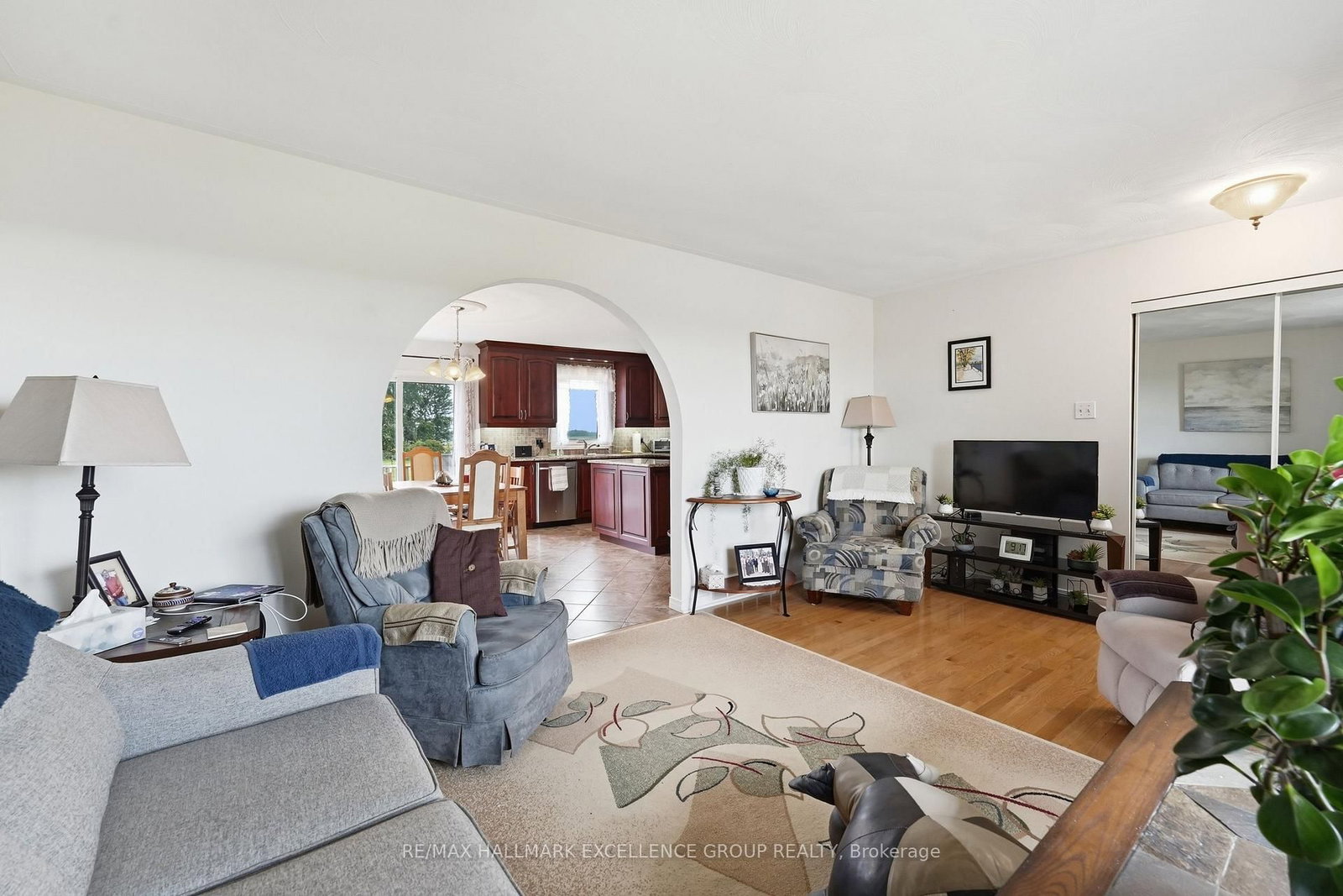3160 Dunning Road • Sarsfield, ON photo 6