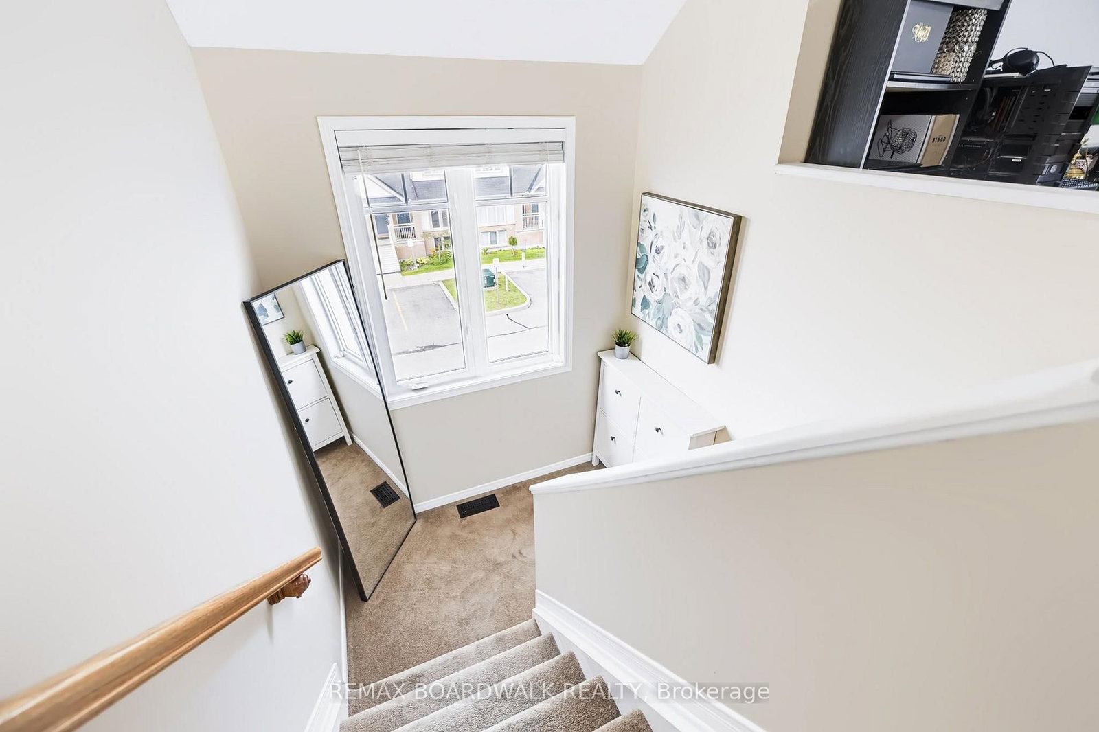 312 Galston Private • Ottawa, ON photo 22