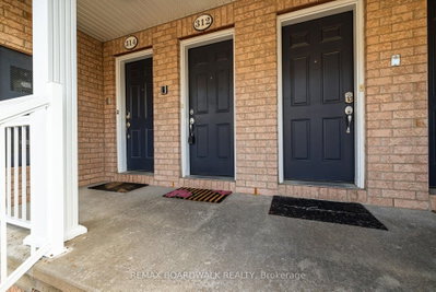 312 Galston Private • Ottawa, ON photo 3