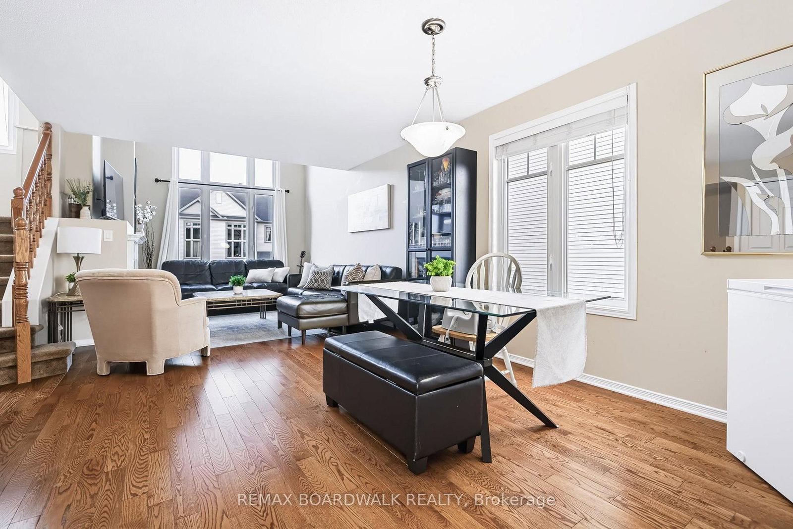 312 Galston Private • Ottawa, ON photo 9