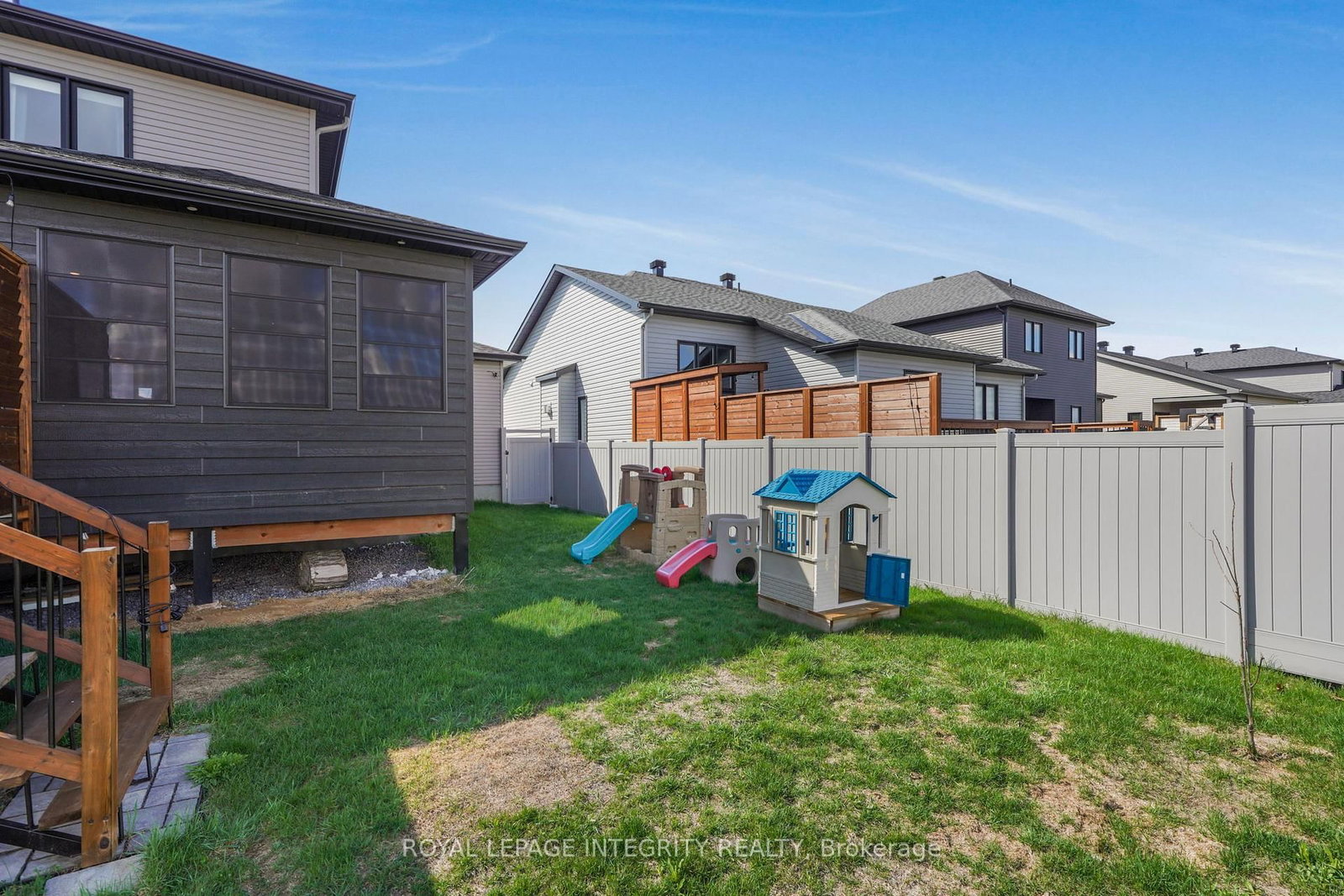 400 Colmar Street • Russell, ON photo 34