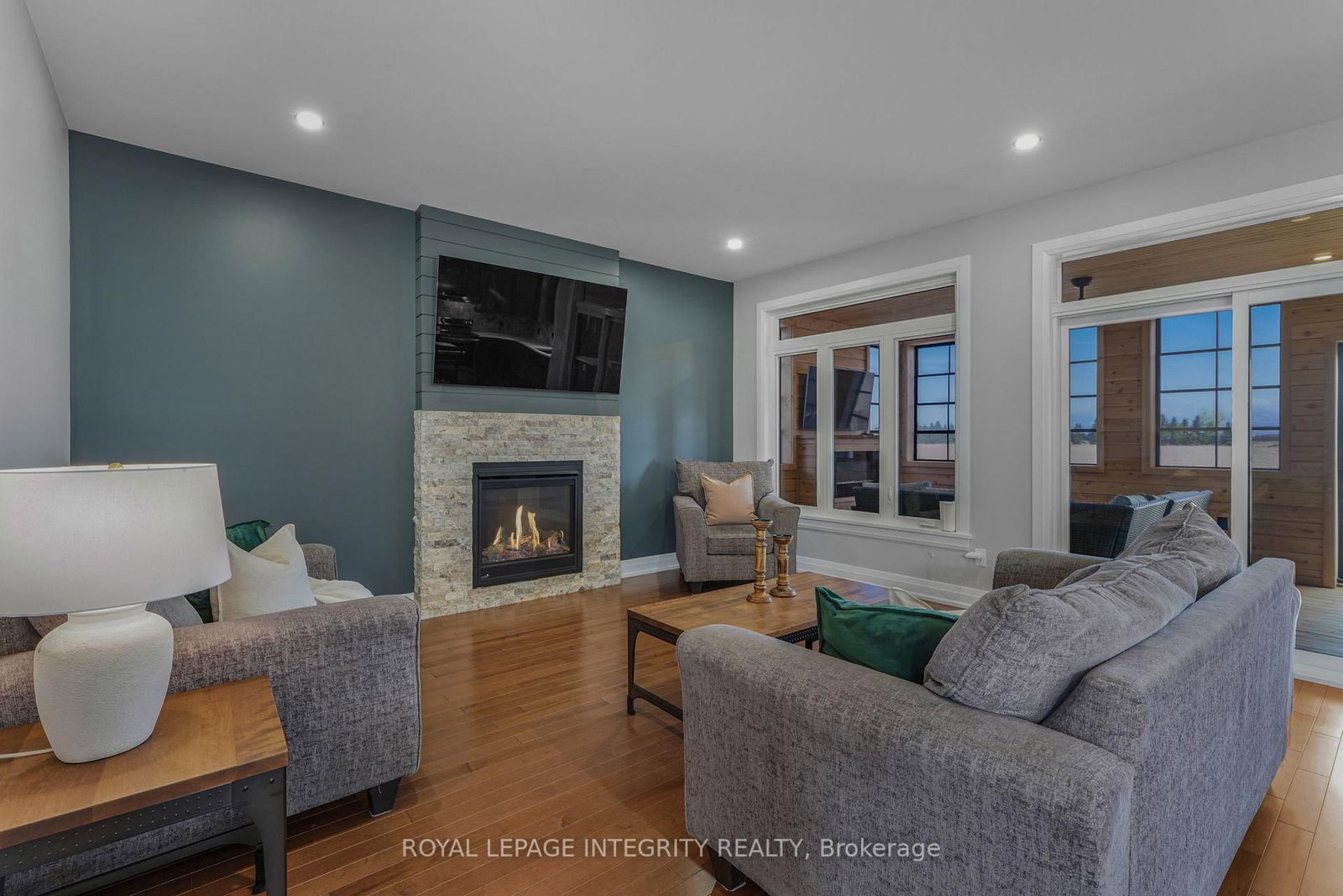 400 Colmar Street • Russell, ON photo 5