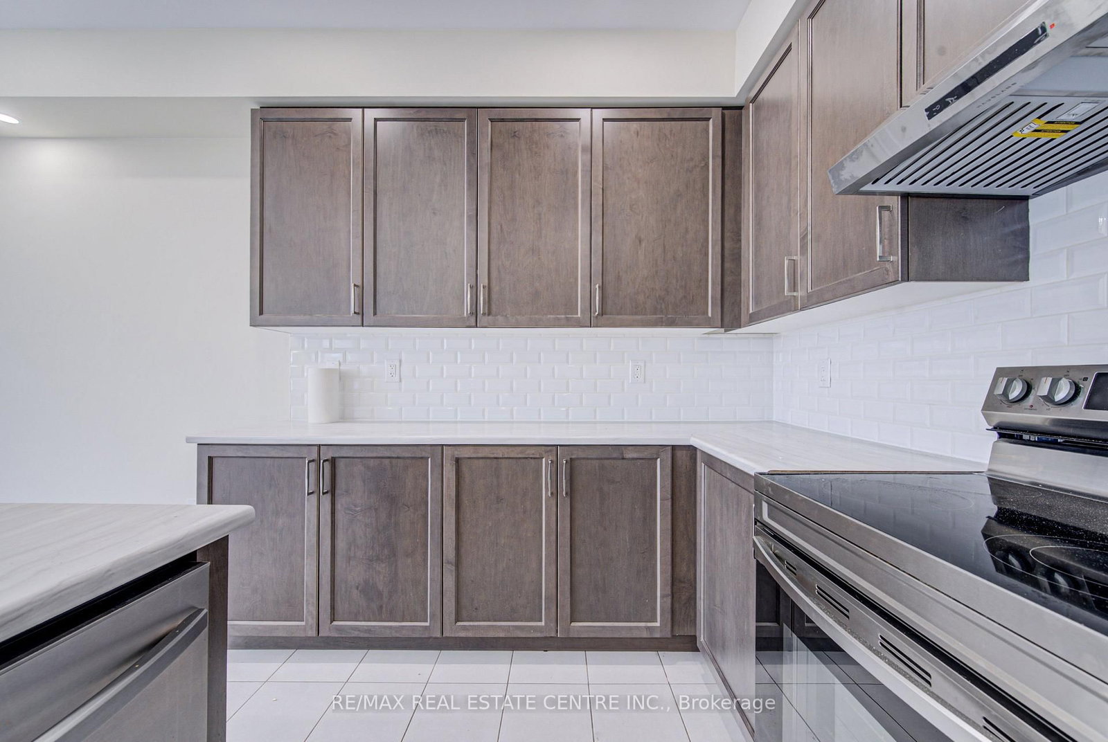407 Dolman Street • Woolwich, ON photo 13