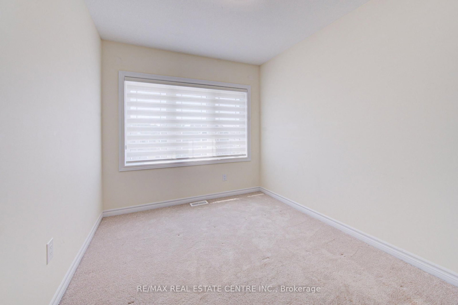 407 Dolman Street • Woolwich, ON photo 24