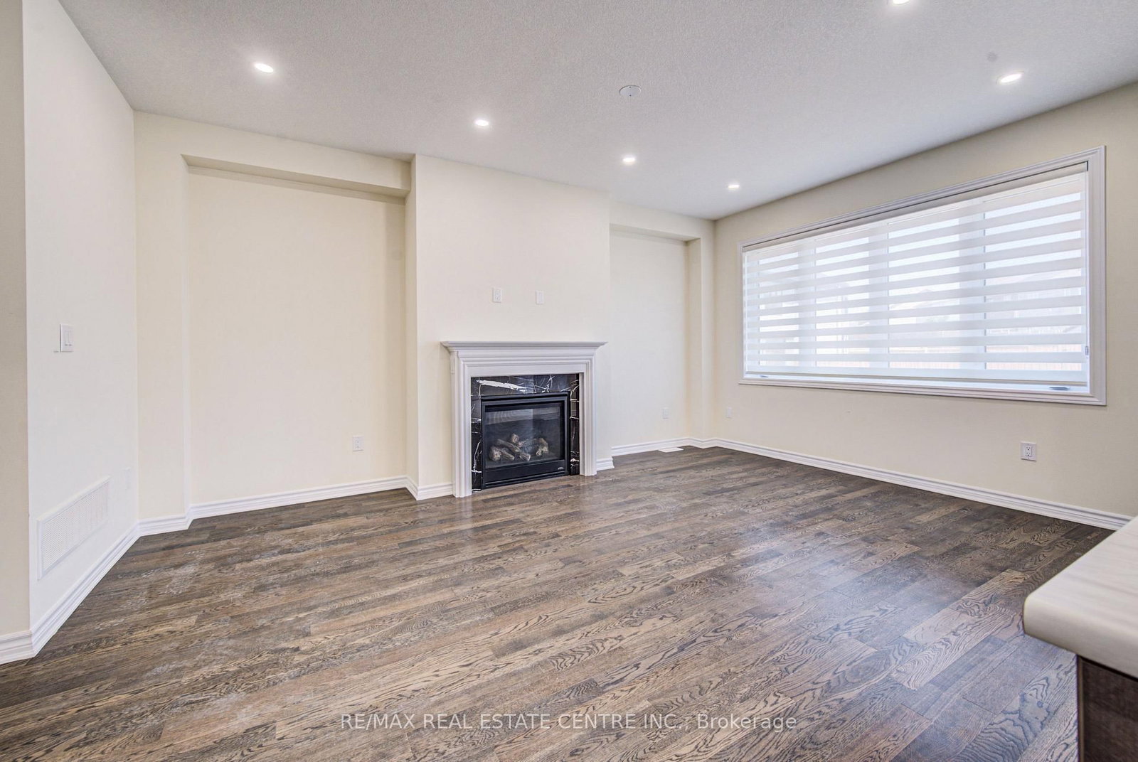 407 Dolman Street • Woolwich, ON photo 9