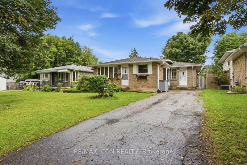 25 Upcott Crescent