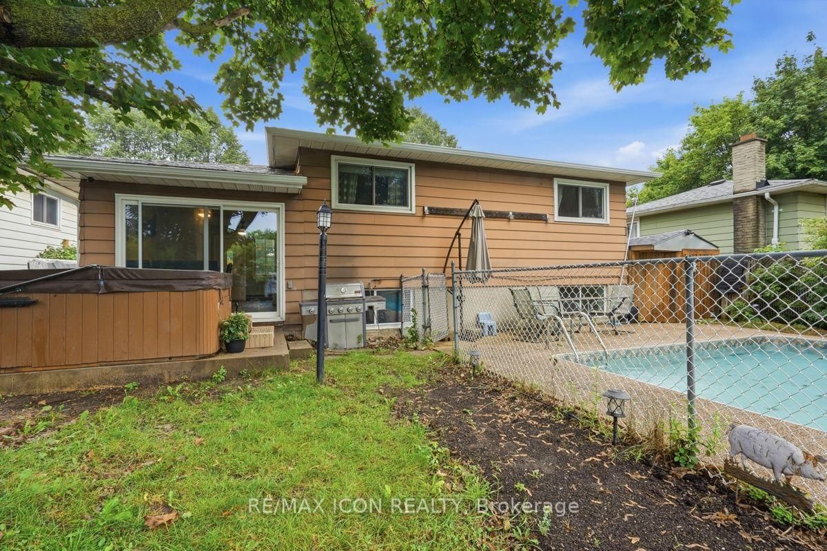 25 Upcott Crescent • London South, ON photo 36