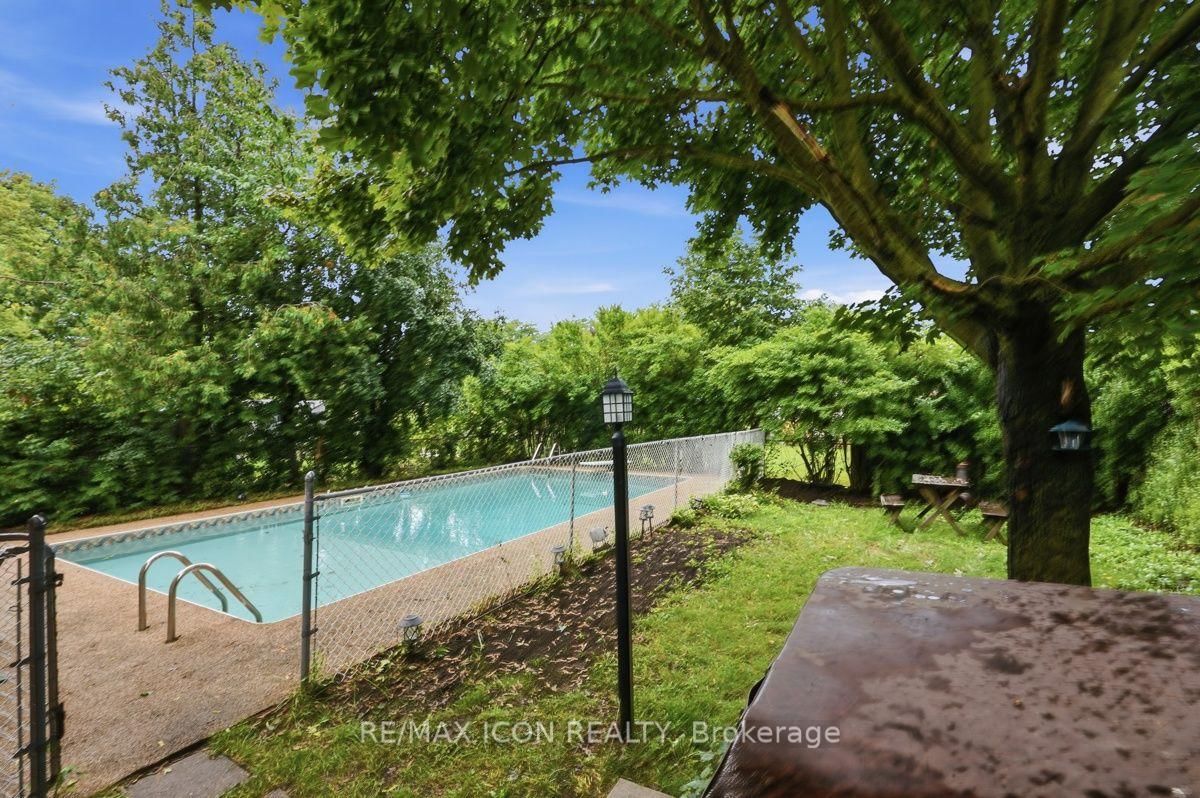 25 Upcott Crescent • London South, ON photo 42