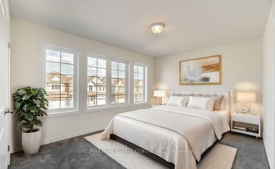 36 Henry Maracle Street • North Dumfries, ON photo 12
