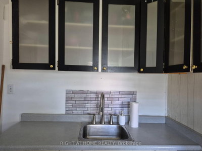 565 South Street S • London East, ON photo 6