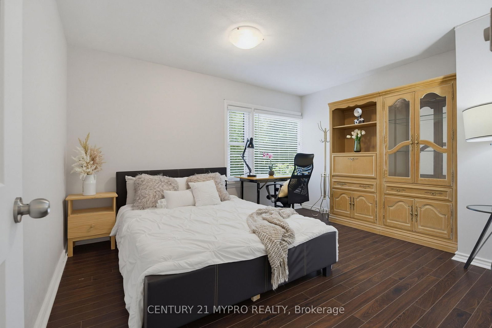 756 Cheapside Street • London East, ON photo 12