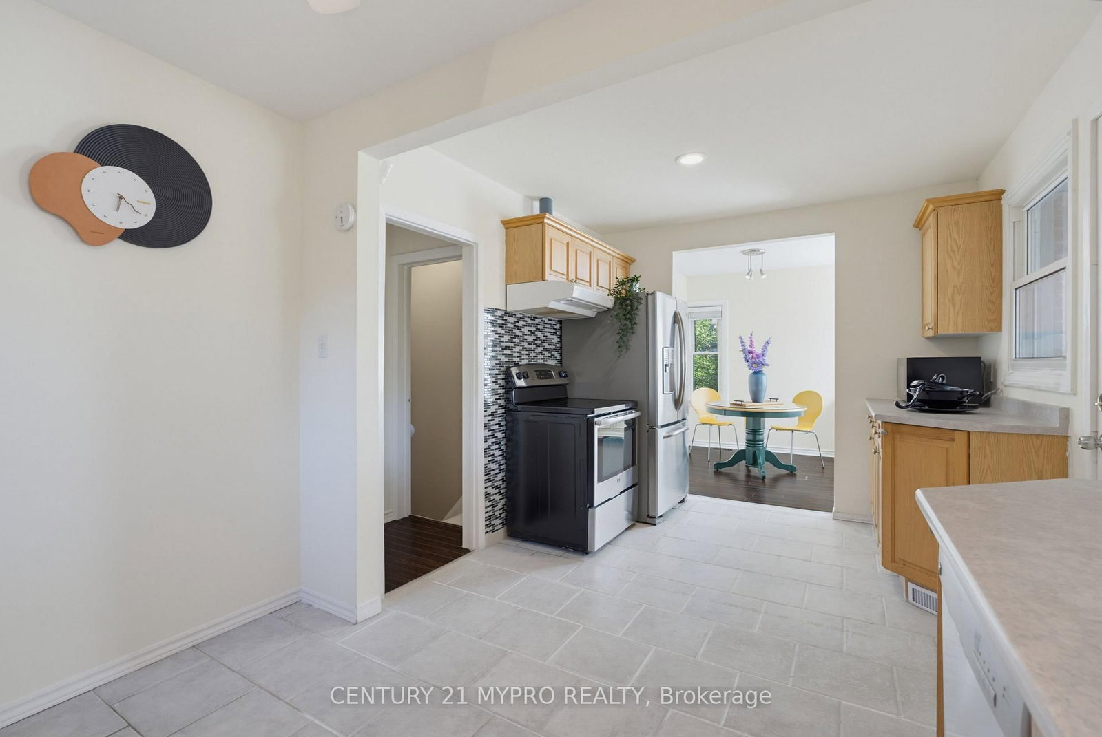 756 Cheapside Street • London East, ON photo 17