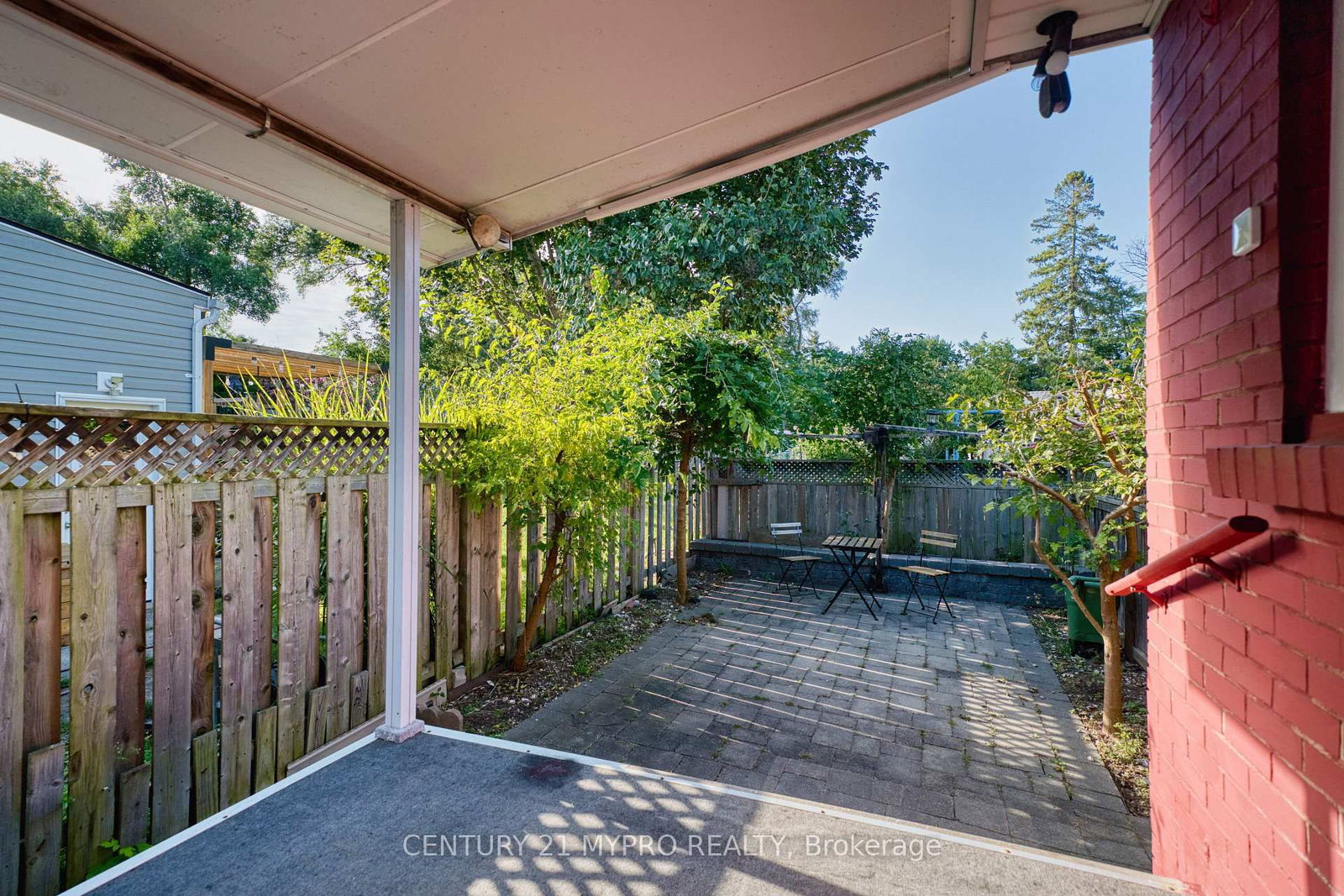 756 Cheapside Street • London East, ON photo 38