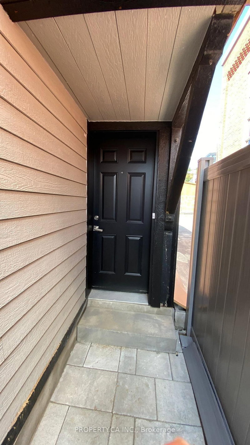 395 Gladstone Avenue Unit B