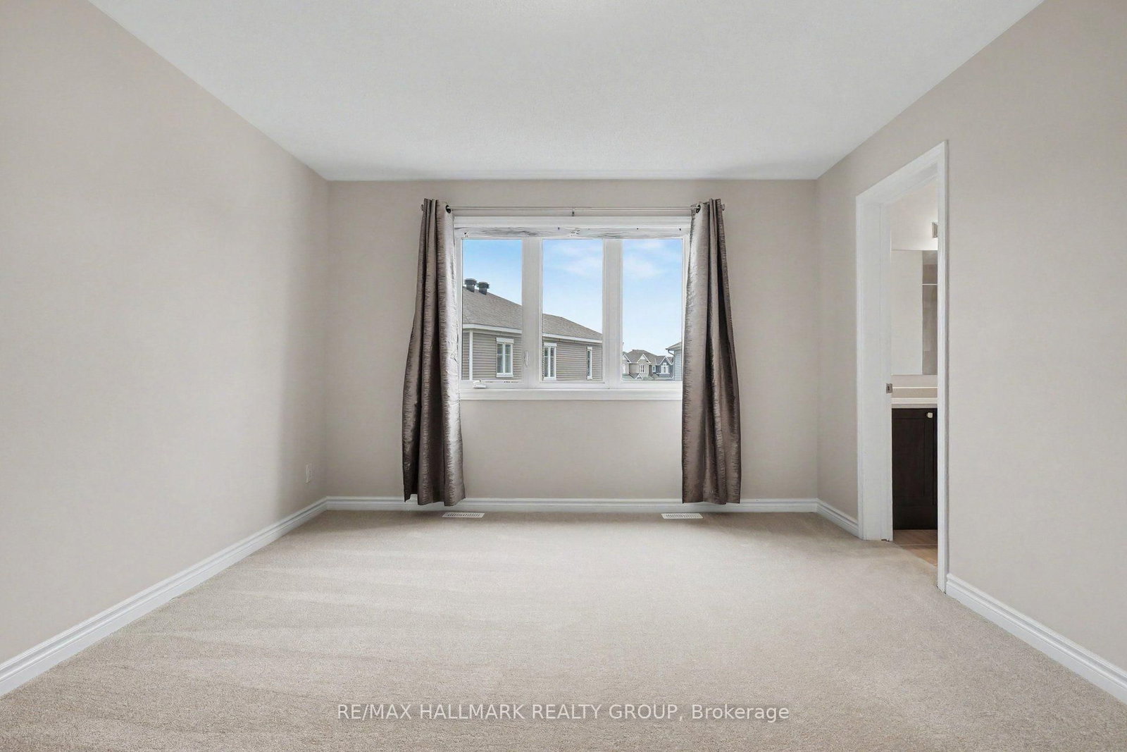 240 Sweetvalley Drive • Orleans, ON photo 20