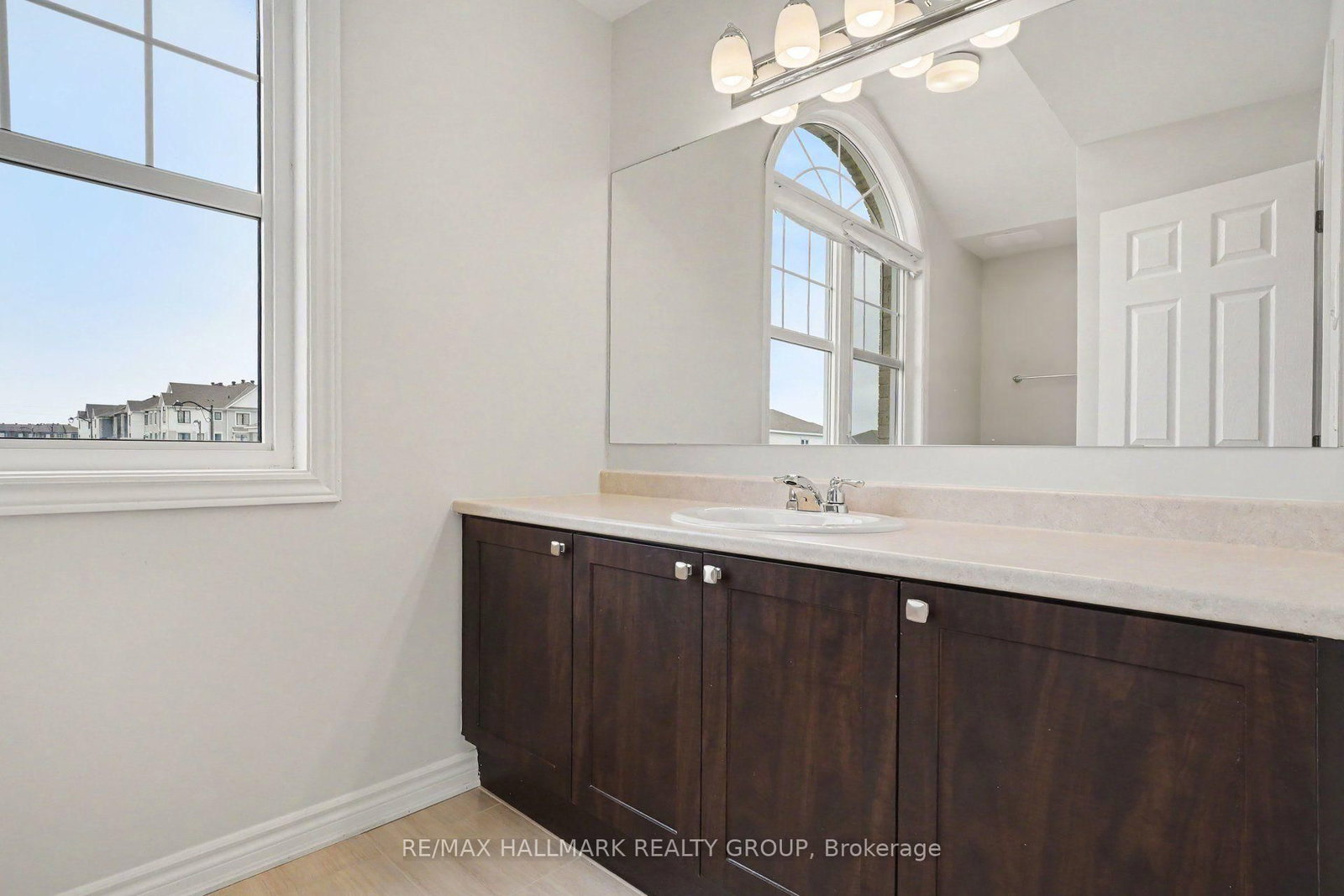240 Sweetvalley Drive • Orleans, ON photo 30