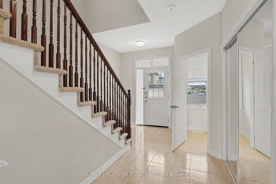240 Sweetvalley Drive • Orleans, ON photo 4