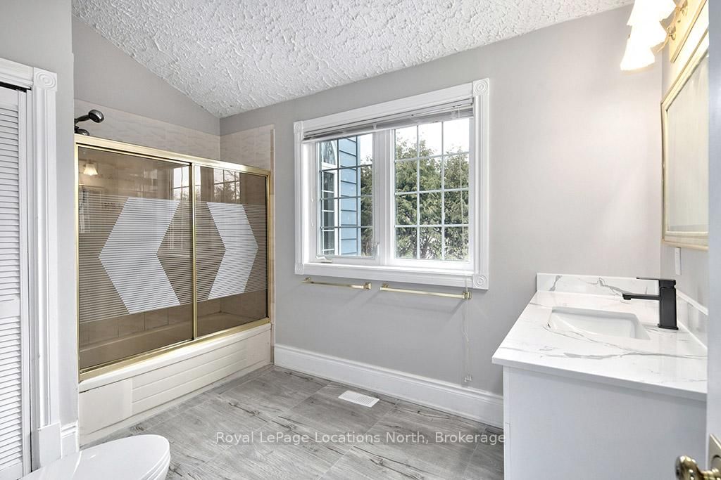 252 Swiss Meadows Boulevard • Blue Mountains, ON photo 11