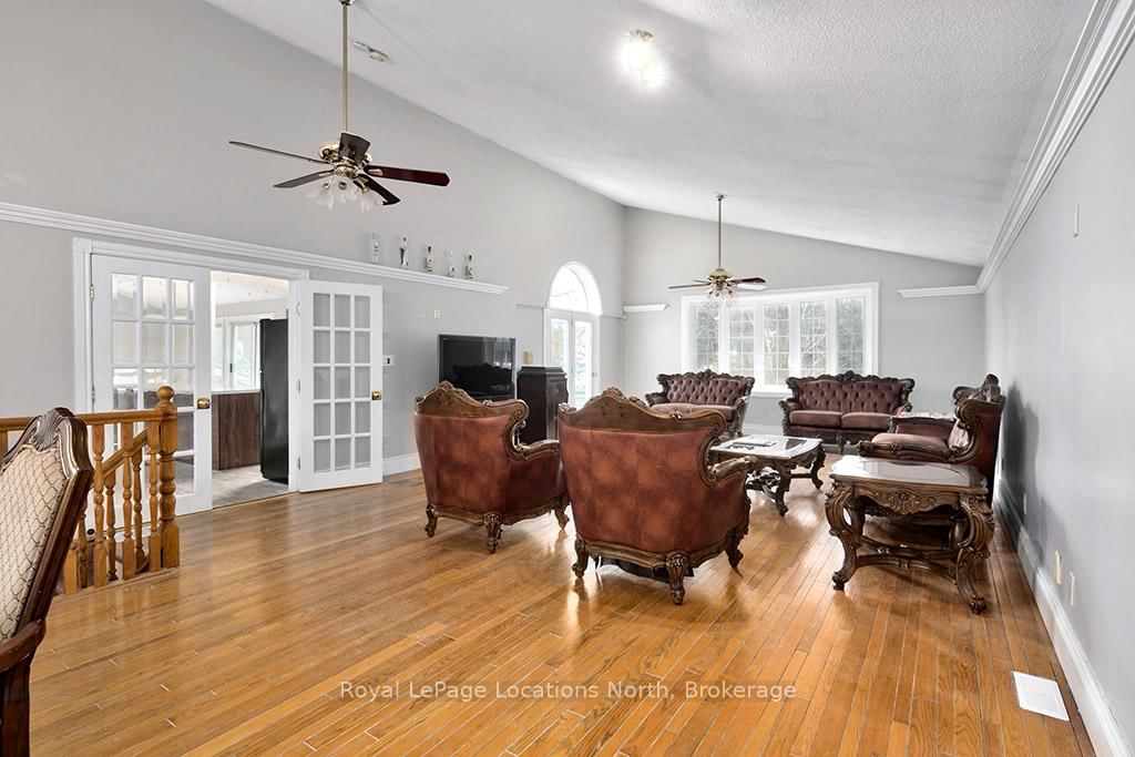 252 Swiss Meadows Boulevard • Blue Mountains, ON photo 12