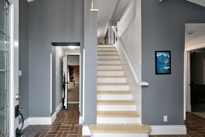 252 Swiss Meadows Boulevard • Blue Mountains, ON photo 3
