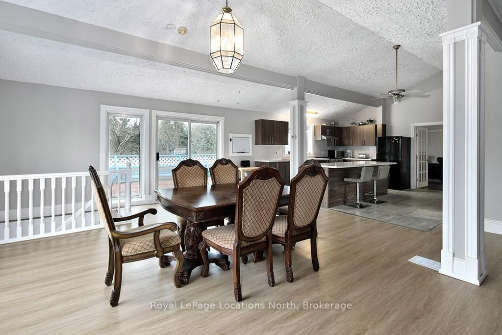 252 Swiss Meadows Boulevard • Blue Mountains, ON photo 6