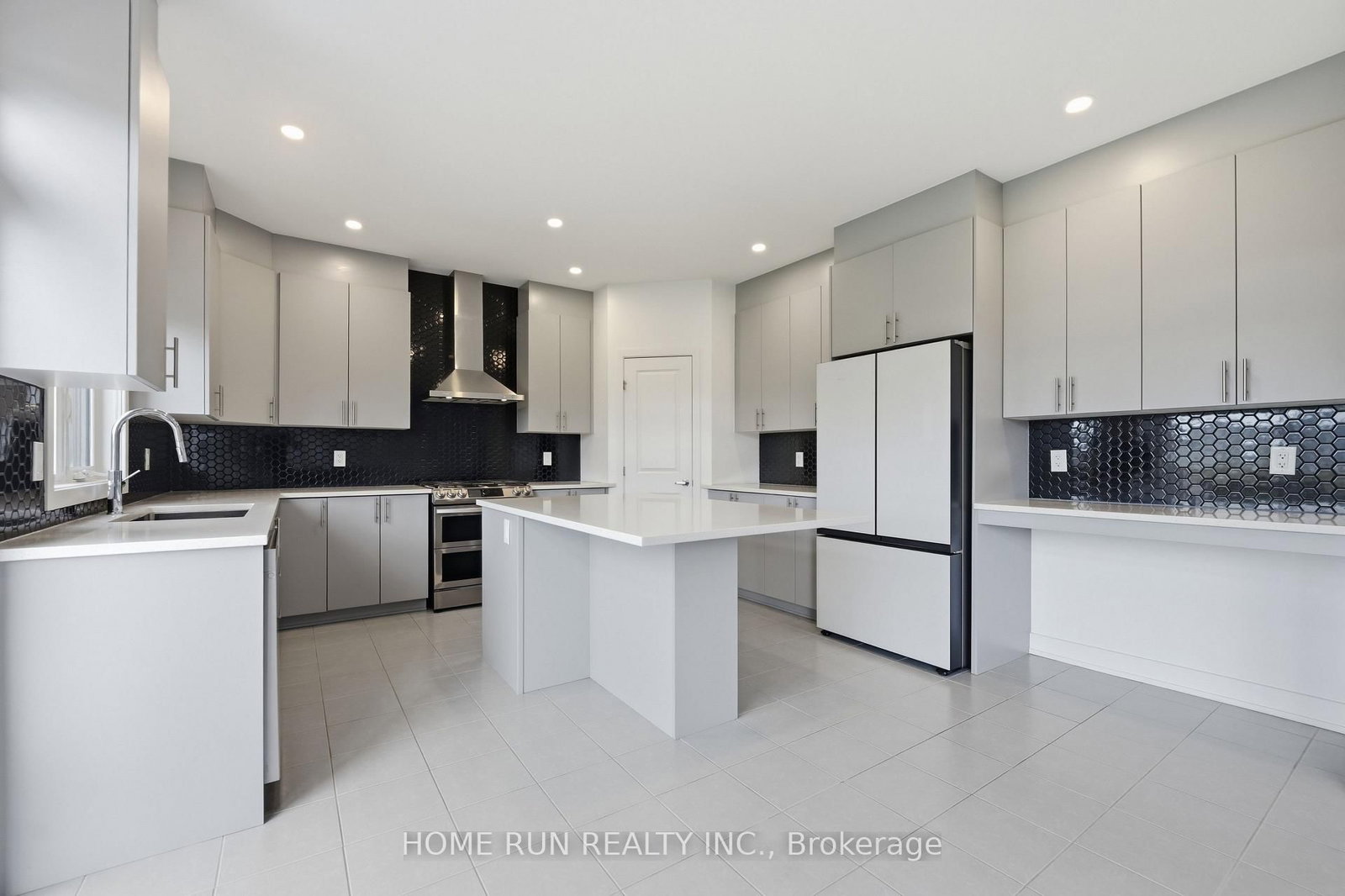 912 Duxbury Lane • Ottawa, ON photo 18
