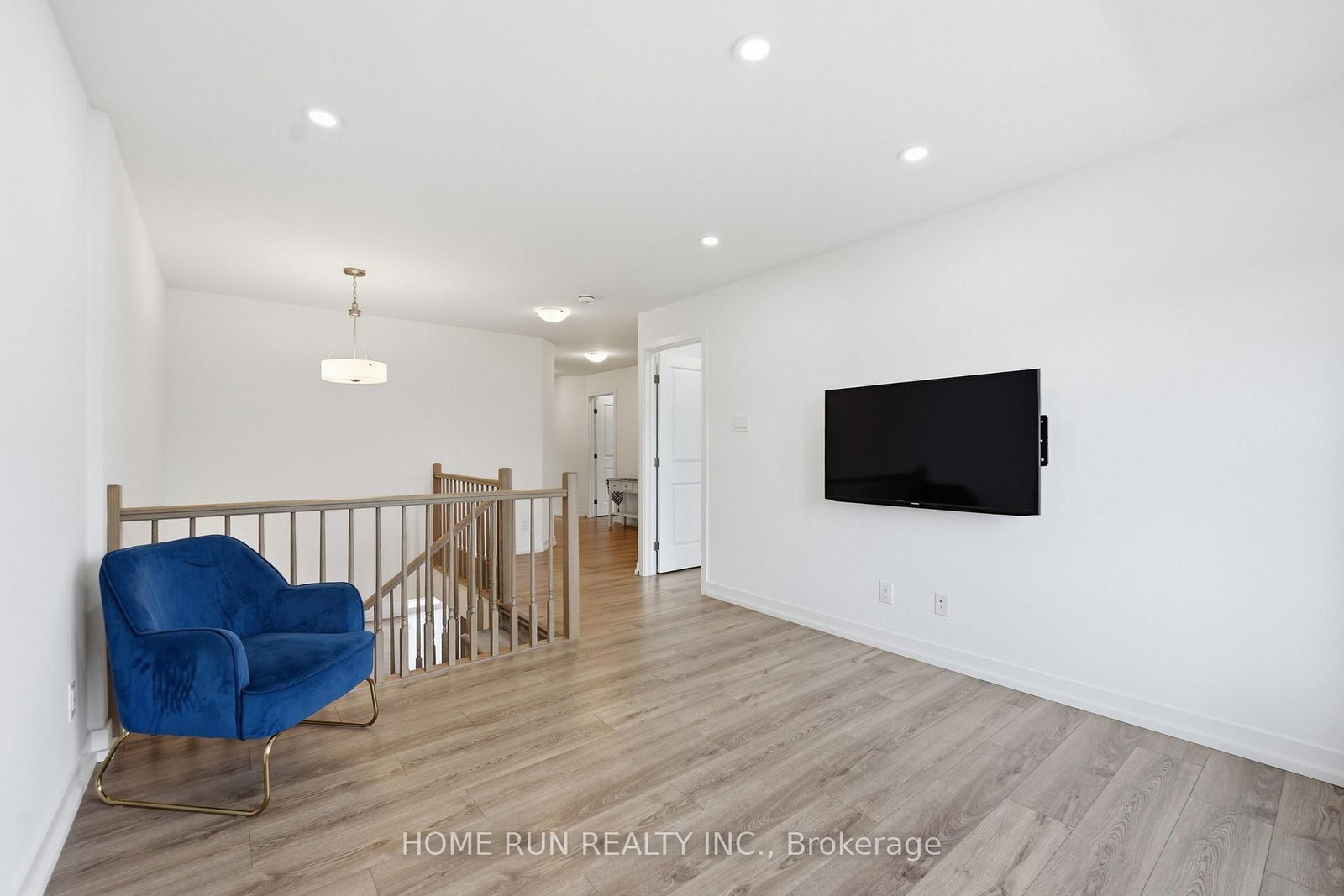 912 Duxbury Lane • Ottawa, ON photo 24