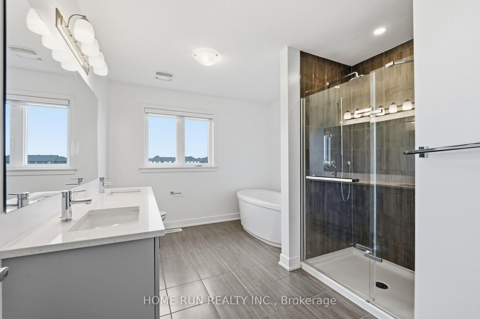 912 Duxbury Lane • Ottawa, ON photo 27