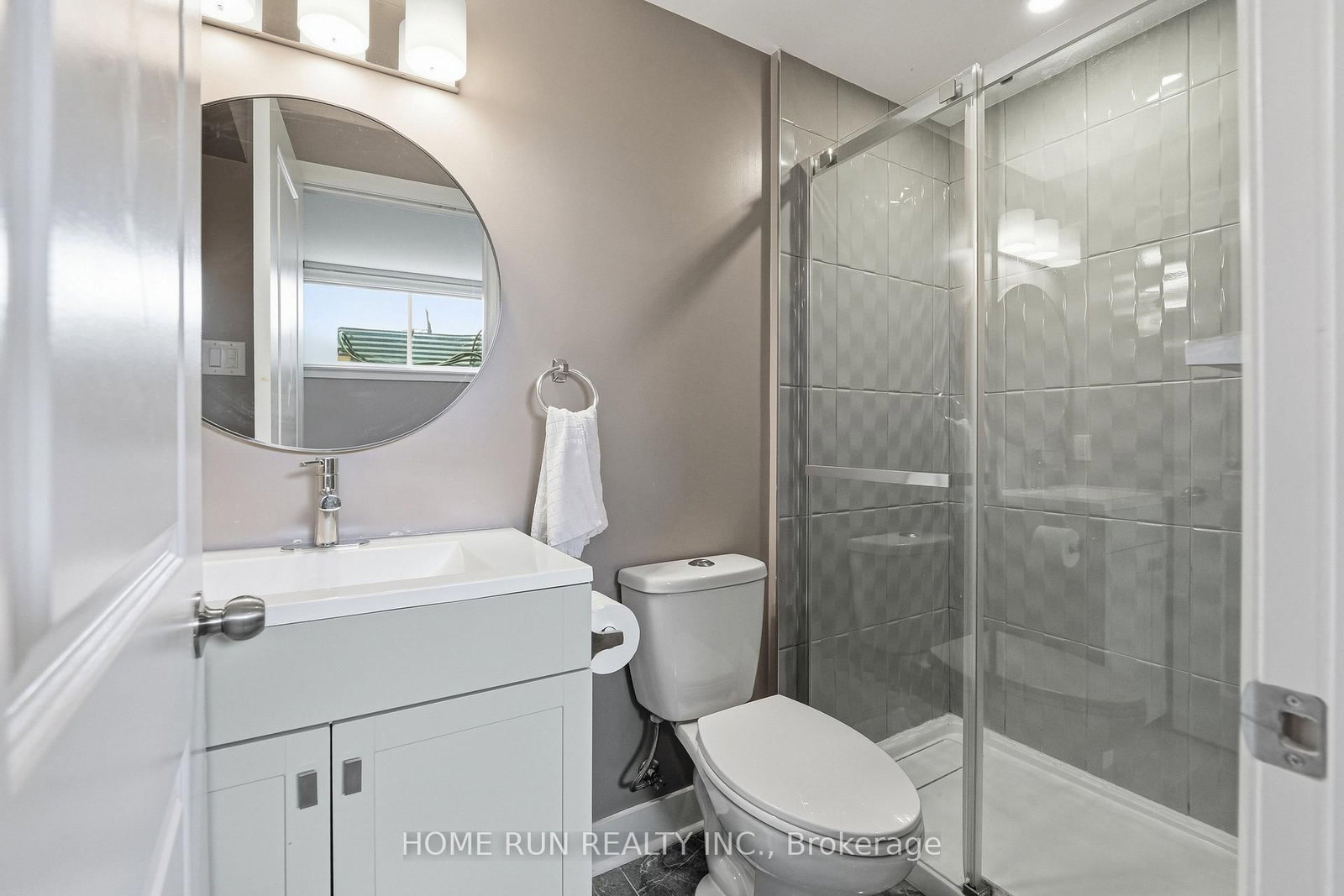 912 Duxbury Lane • Ottawa, ON photo 45
