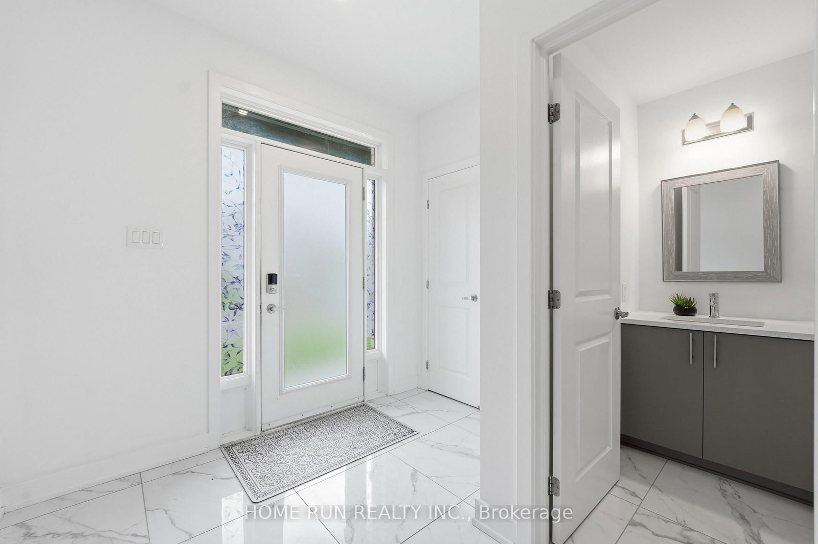 912 Duxbury Lane • Ottawa, ON photo 5