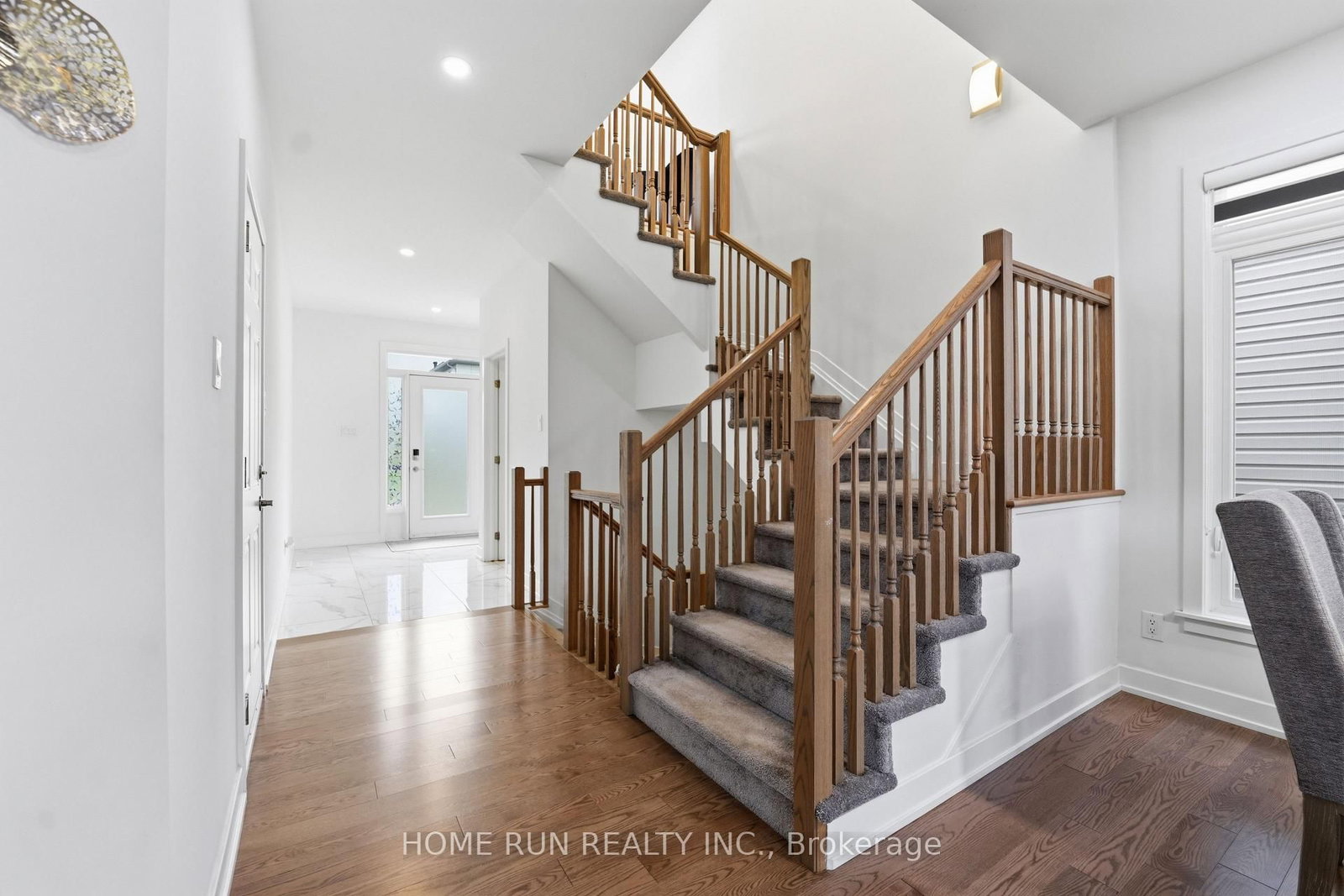 912 Duxbury Lane • Ottawa, ON photo 8